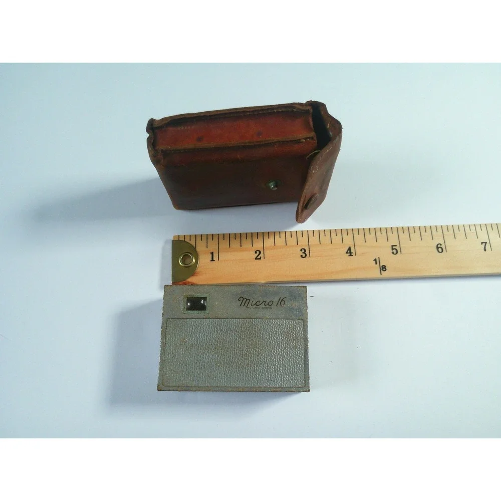 Vtg Whittaker Micro 16 eye level finder spy camera with leather case USA AS IS